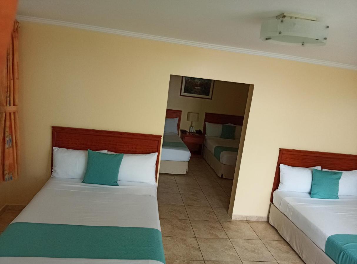 Hotel El Marques Atacames Ngoại thất bức ảnh