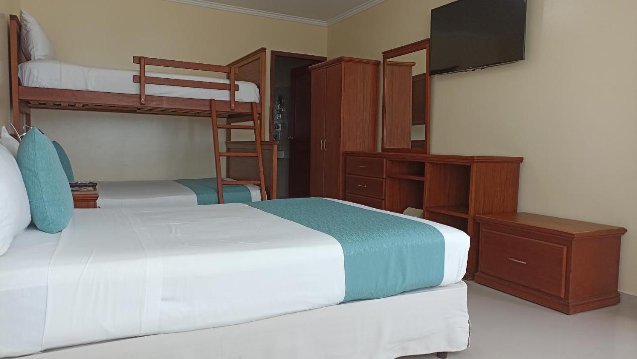 Hotel El Marques Atacames Ngoại thất bức ảnh