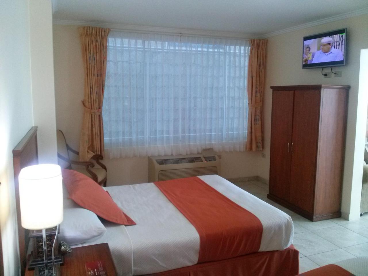 Hotel El Marques Atacames Ngoại thất bức ảnh